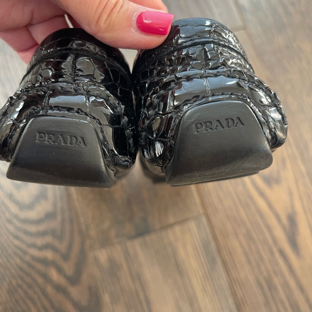 Women’s Prada driving shoes - Picture 5 of 8